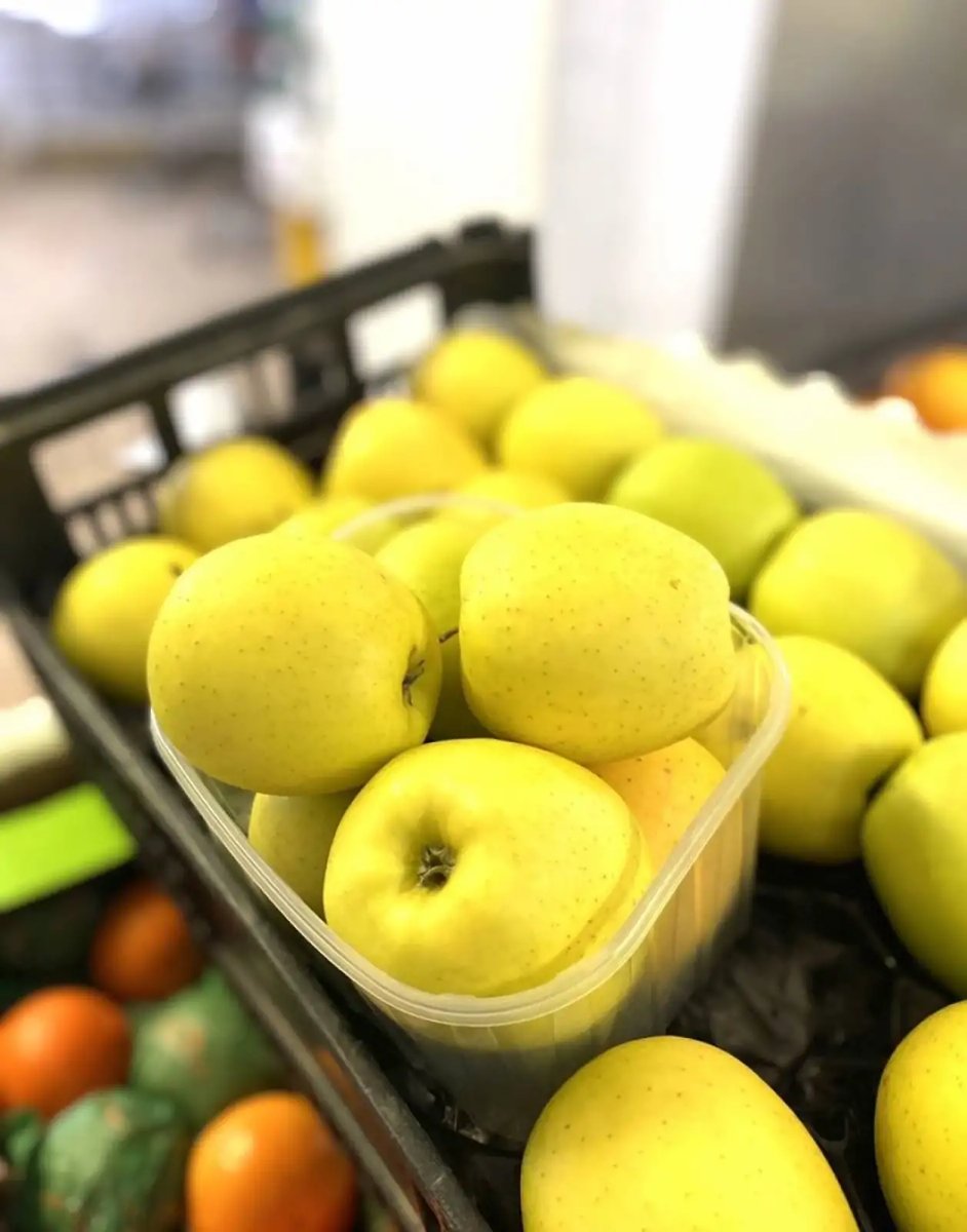 public-1764622228 Maçã Golden - Image 1