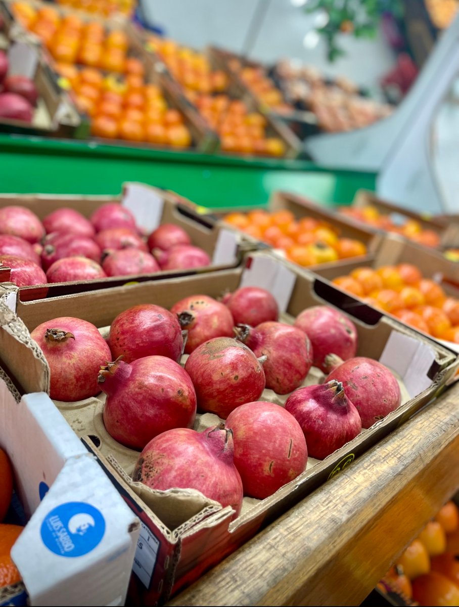 public-1764622667 Romã Unidade - Image 1